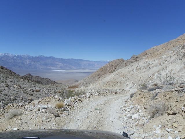 The road leaving Racetrack via Lippencott Grade.