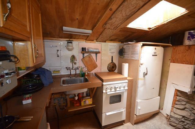 The kitchen of cabin one.