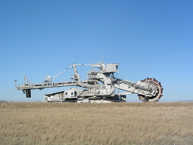 The mines around Gillette use heavy equipment. Too bad this 6 million dollar machine from Krupp was crap! The fence around the m