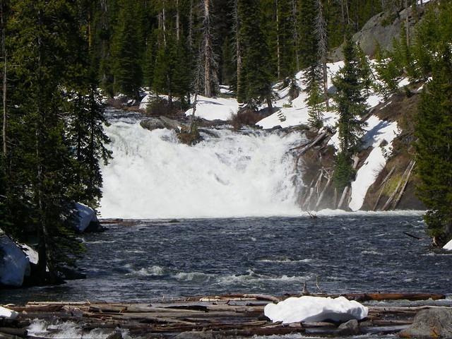 Lewis Falls just past the entrance. Still lots of snow around.