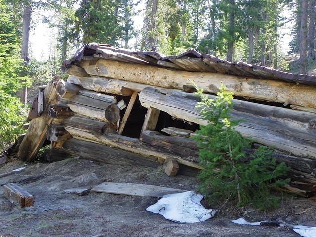 It doesn't really look like a cabin, maybe just a shelter.