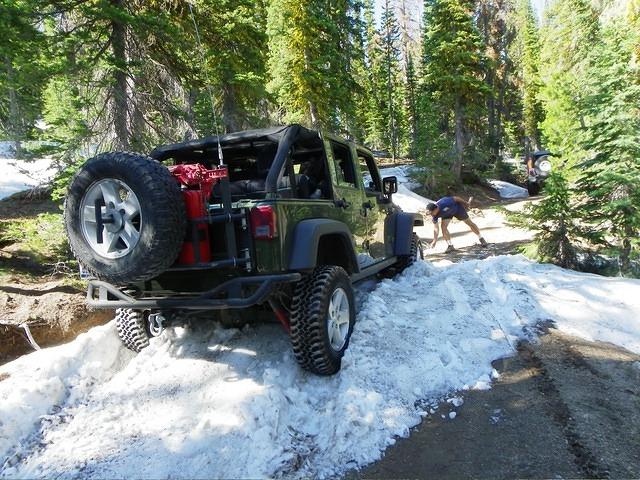 Again Curtis gets stuck and needs a tow. A good thing he isn't first in line.